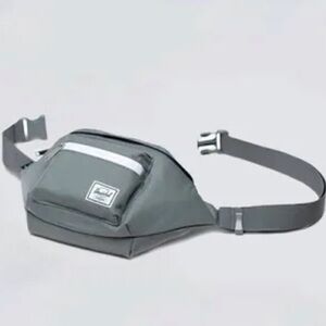 NWT Herschel Supply Company seventeen hipster Belt crossbody in Sedona sage